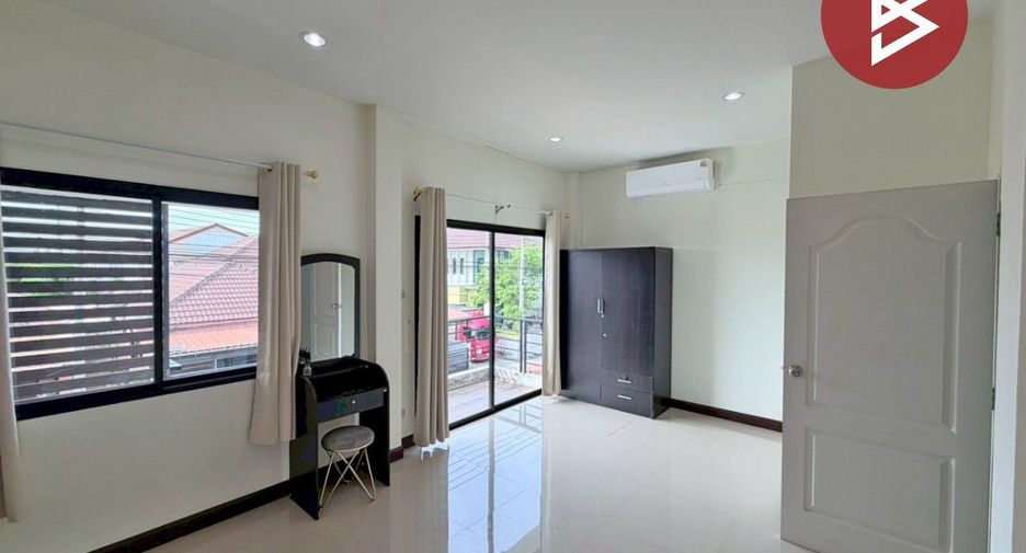 Продажа 3 спальни дом в Mueang Chon Buri, Чонбури