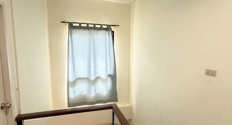 Продажа 3 спальни дом в Mueang Chon Buri, Чонбури