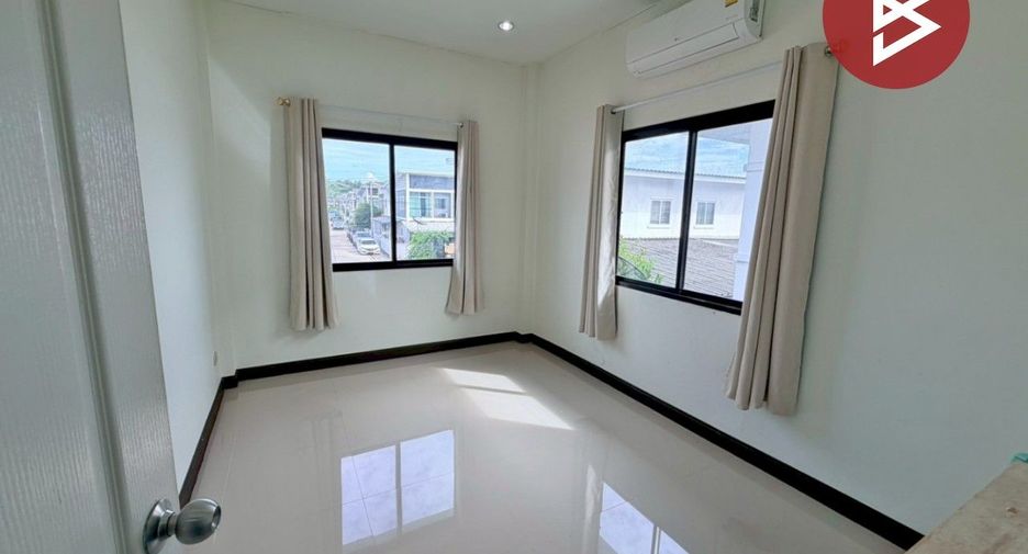 Продажа 3 спальни дом в Mueang Chon Buri, Чонбури