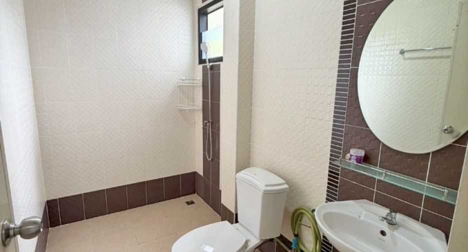Продажа 3 спальни дом в Mueang Chon Buri, Чонбури