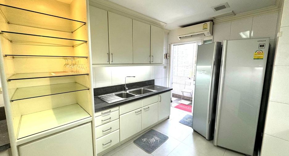 Аренда и продажа 3 спальни кондо в Щаттхана, Бангкок