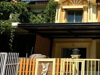 À vendre 2 chambres maison de ville à Sam Phran, Nakhon Pathom