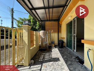 À vendre 2 chambres maison de ville à Sam Phran, Nakhon Pathom