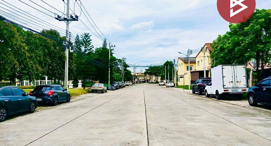 Продажа 4 спальни дом в Si Racha, Чонбури