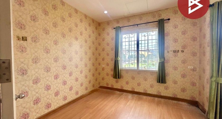 Haus zum Kauf mit 4 Zimmer in Si Racha, Chonburi