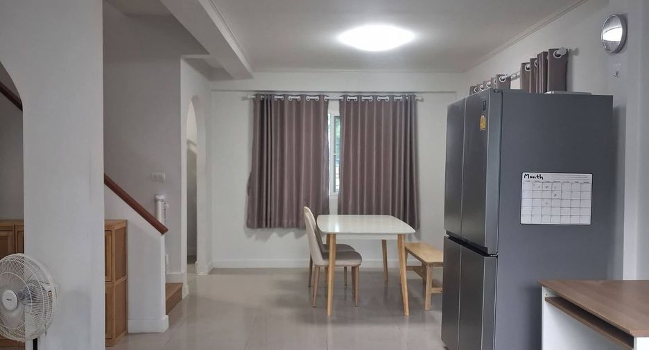 À louer 3 chambres maison à Mueang Chiang Mai, Chiang Mai