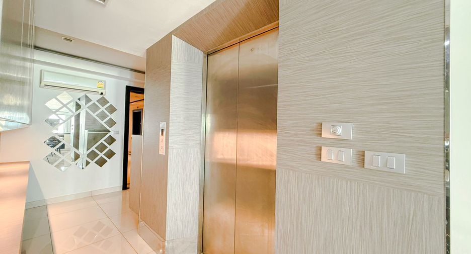 Condo en alquiler de 1 habitaciones en North Pattaya, Pattaya