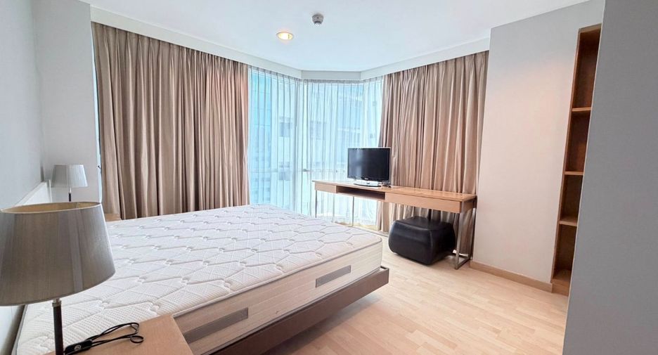 For rent and for sale 2 bedrooms condo in Watthana, Bangkok