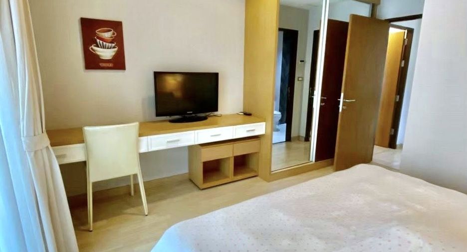 For rent and for sale 2 bedrooms condo in Watthana, Bangkok