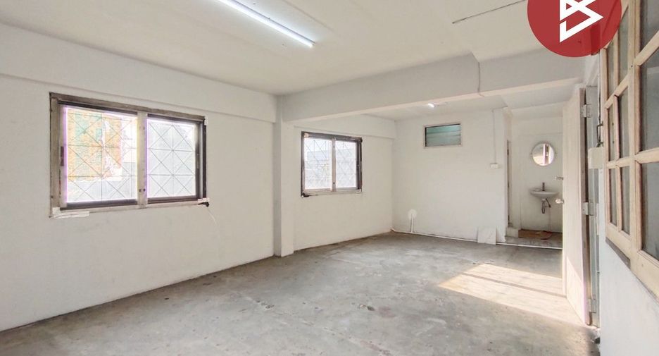 For rent そして for sale 5 ベッドルーム retail Space in Pak Kret, Nonthaburi