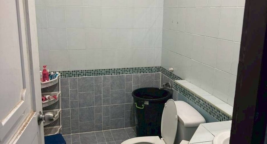 Продажа 3 спальни таунхаус в Лат Крабанг, Бангкок