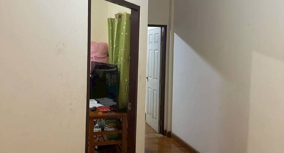Продажа 3 спальни таунхаус в Лат Крабанг, Бангкок