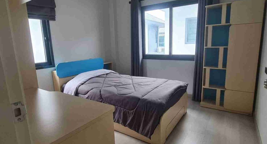For rent 4 bedrooms house in East Pattaya, Pattaya