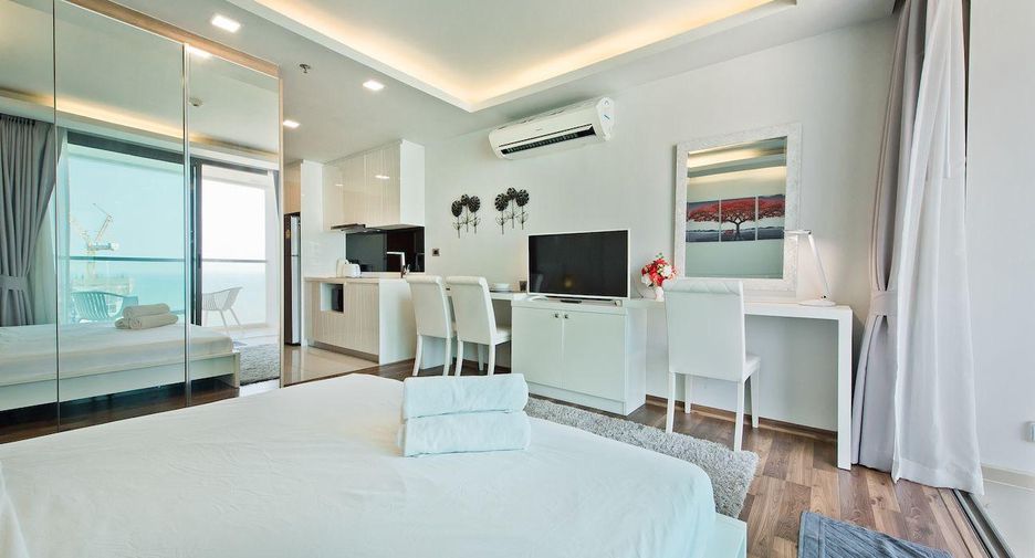 For rent and for sale studio condo in Pratumnak, Pattaya
