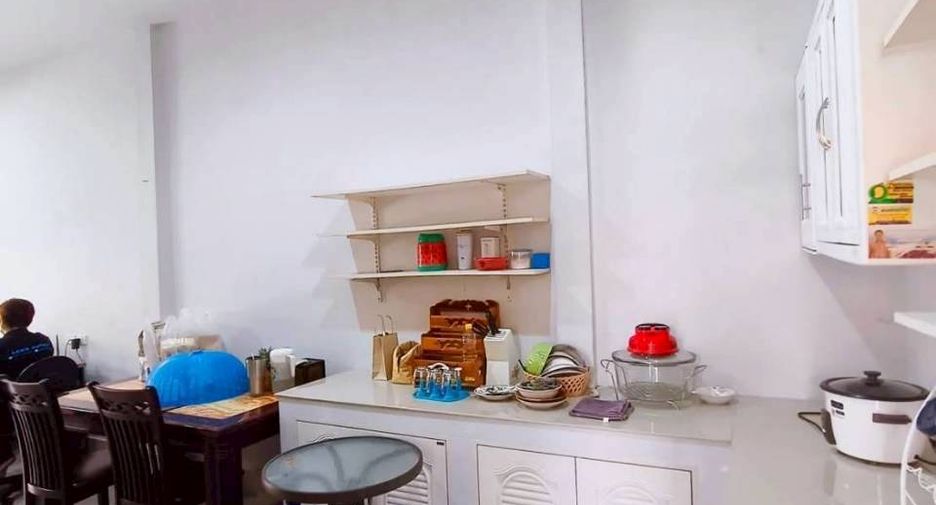 For sale 3 ベッドルーム townhouse in Kathu, Phuket