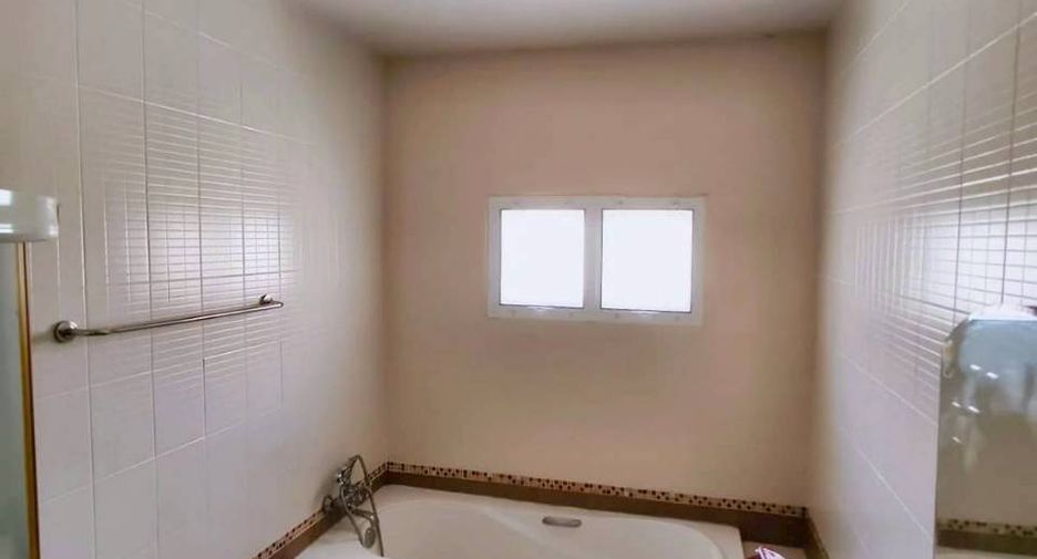 For sale 3 ベッドルーム townhouse in Kathu, Phuket