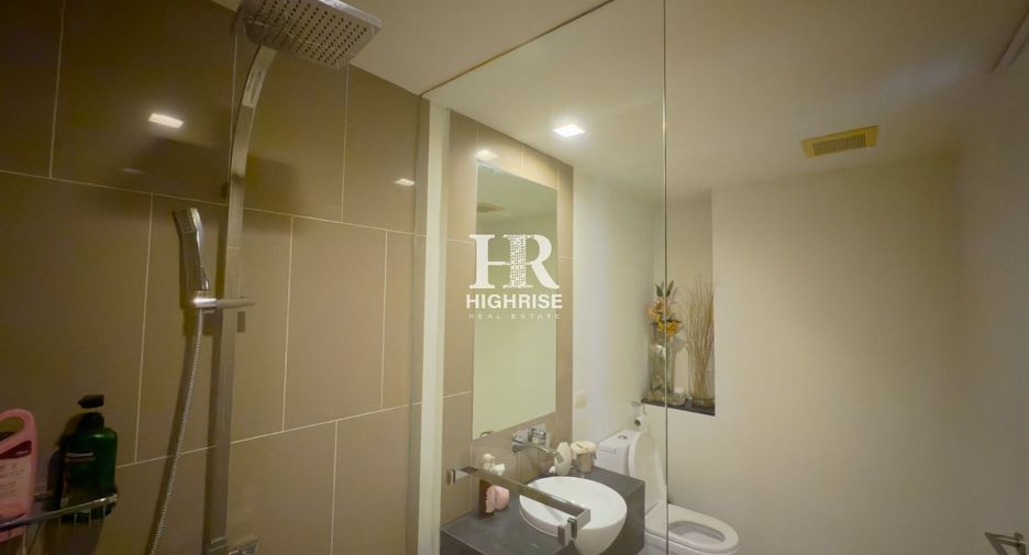 Condo en alquiler de 2 habitaciones en North Pattaya, Pattaya