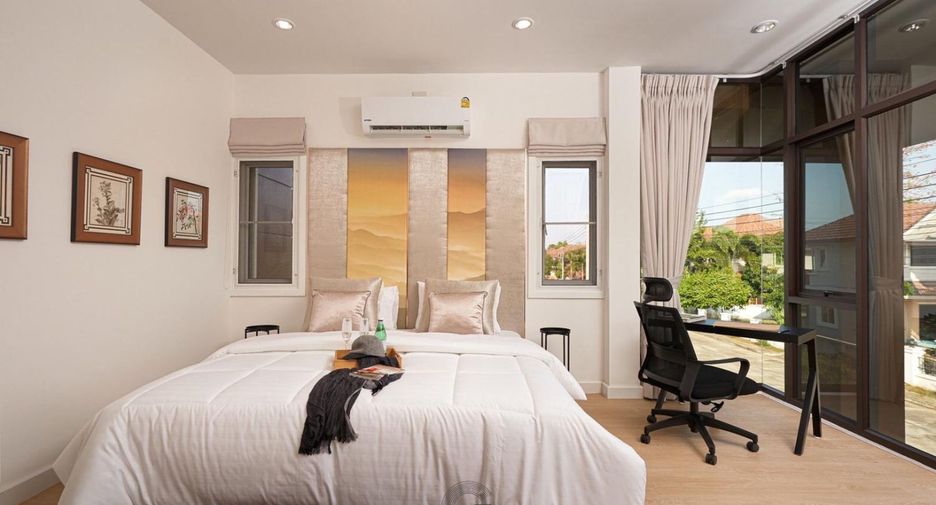 For rent 4 bedrooms house in Mueang Chiang Mai, Chiang Mai