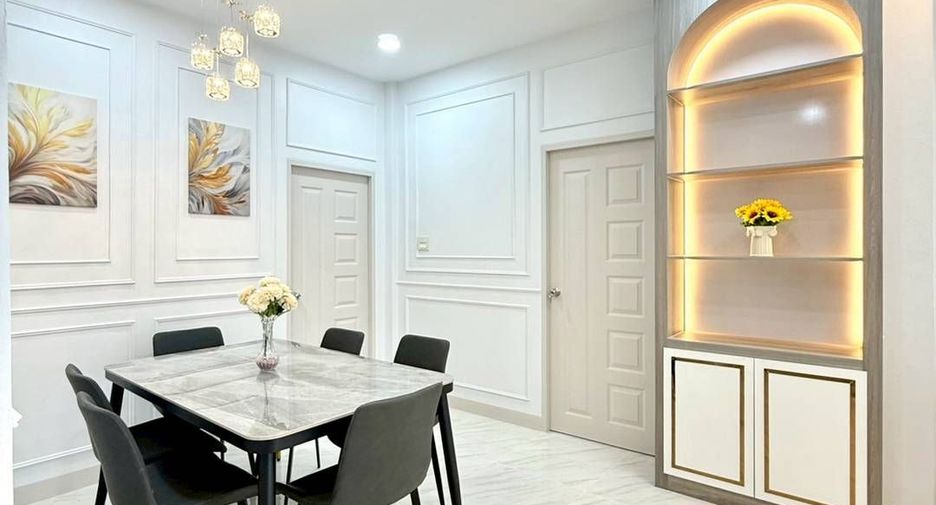For sale 3 ベッドルーム house in Si Racha, Chonburi
