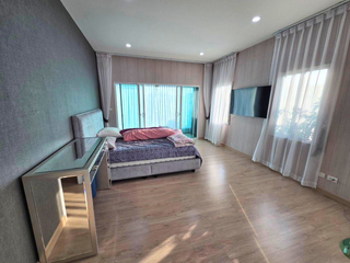 À louer 3 chambres maison à Bang Sao Thong, Samut Prakan