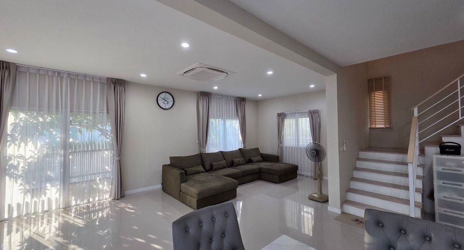 À louer 3 chambres maison à Bang Sao Thong, Samut Prakan