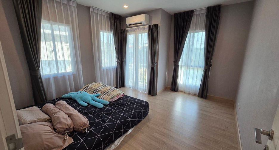 À louer 3 chambres maison à Bang Sao Thong, Samut Prakan