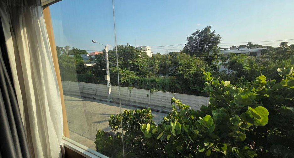 À louer 3 chambres maison à Bang Sao Thong, Samut Prakan
