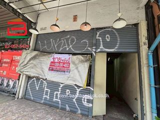 For sale 1 bed retail Space in Bang Kapi, Bangkok