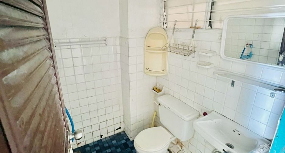 Reihenhaus zum Kauf mit 2 Zimmer in Bueng Kum, Bangkok