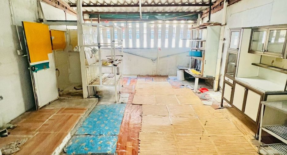 Reihenhaus zum Kauf mit 2 Zimmer in Bueng Kum, Bangkok