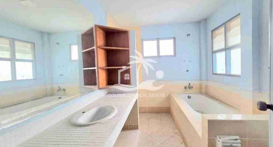 À vendre 3 chambres maison à East Pattaya, Pattaya