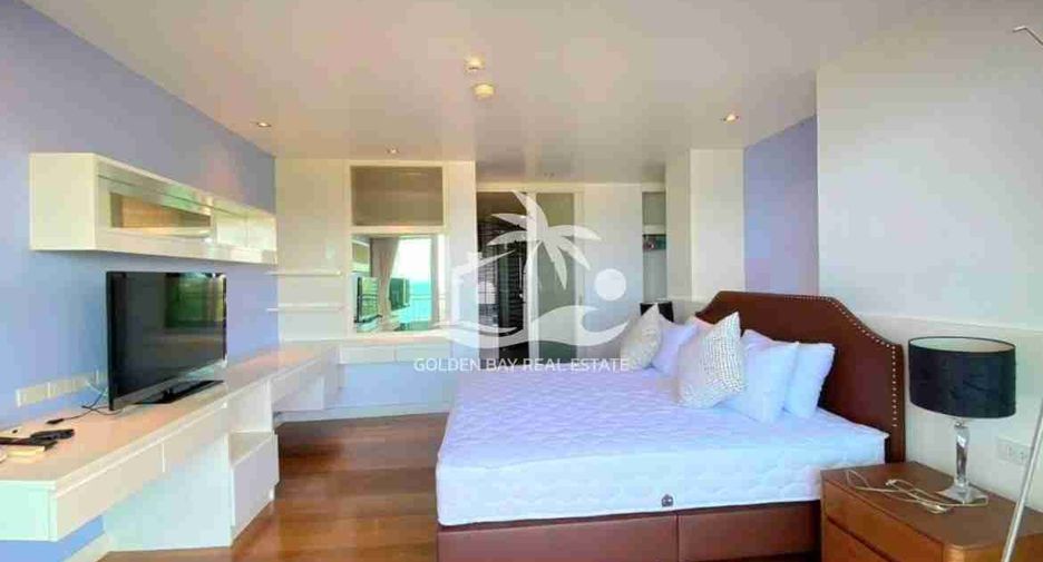 For rent 2 bedrooms condo in North Pattaya, Pattaya