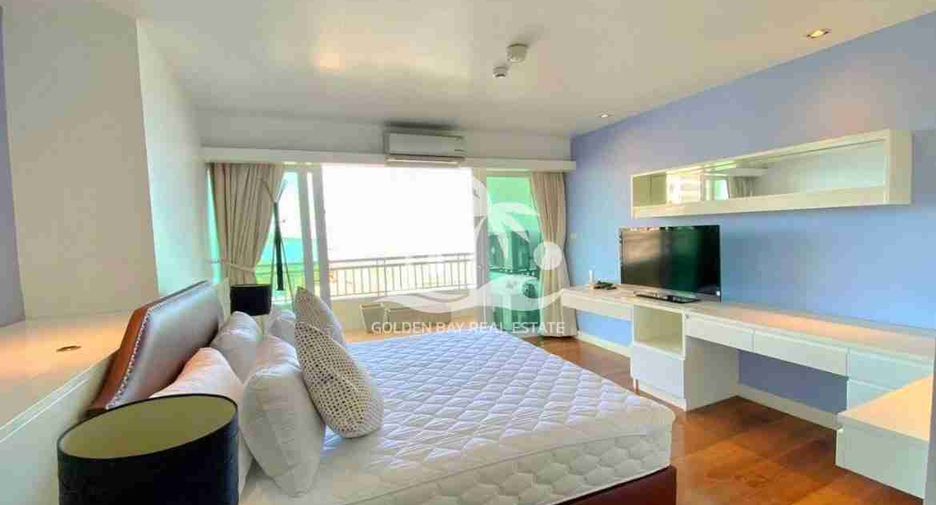 For rent 2 bedrooms condo in North Pattaya, Pattaya