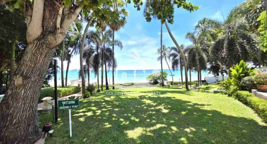 For rent 2 bedrooms condo in North Pattaya, Pattaya