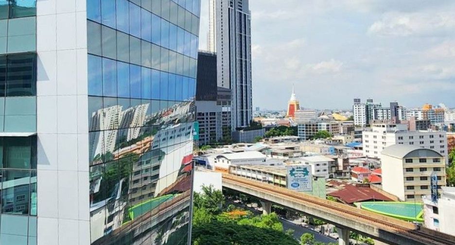 Condo en venta de 2 habitaciones en Bang Na, Bangkok