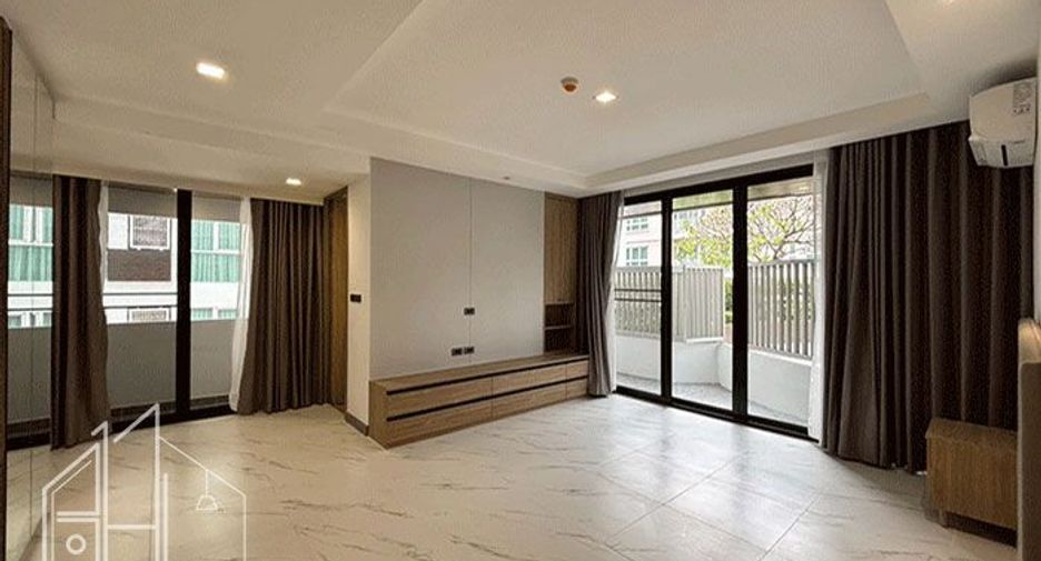 À louer 2 chambres condo à Watthana, Bangkok