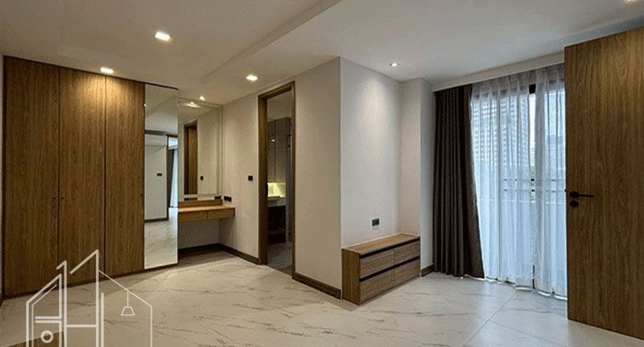 À louer 2 chambres condo à Watthana, Bangkok