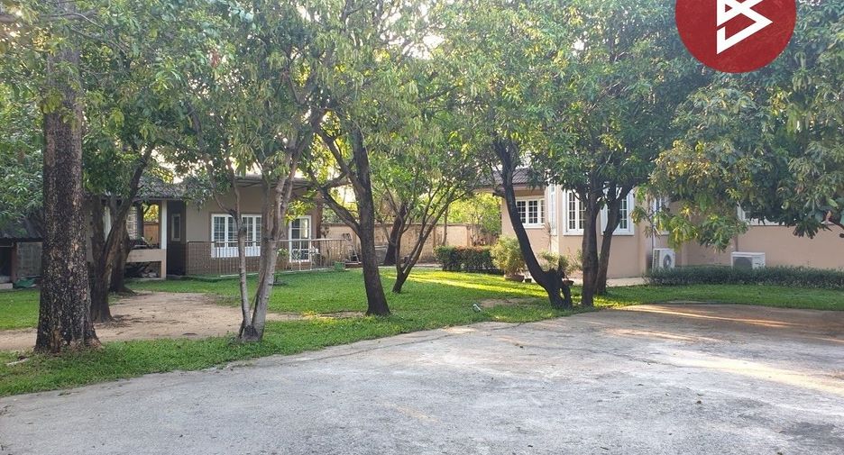 For sale 10 bedrooms house in Lat Krabang, Bangkok