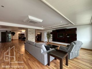 For rent 3 bedrooms condo in Watthana, Bangkok