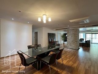 For rent 3 bedrooms condo in Watthana, Bangkok