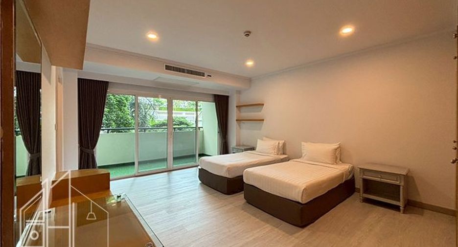 For rent 2 bedrooms apartment in Watthana, Bangkok