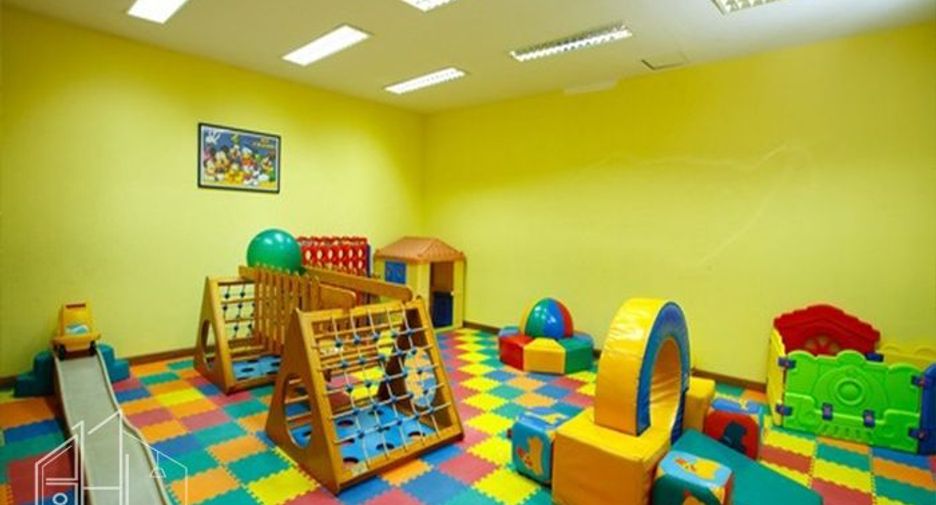 For rent 2 bedrooms apartment in Watthana, Bangkok
