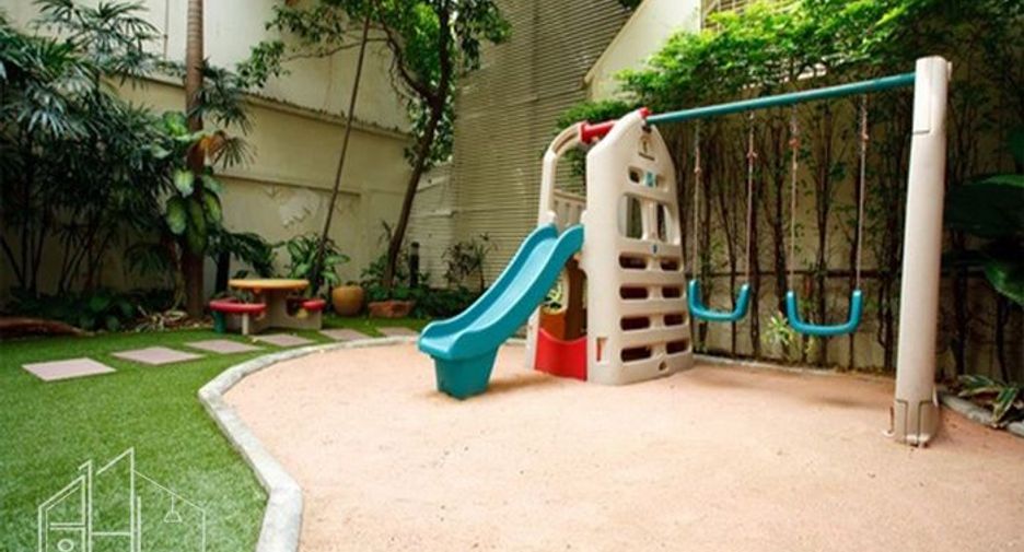 For rent 3 bedrooms condo in Watthana, Bangkok