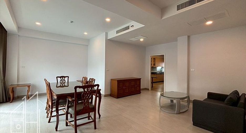 For rent 3 bedrooms condo in Watthana, Bangkok
