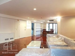 For rent 3 bedrooms condo in Khlong Toei, Bangkok