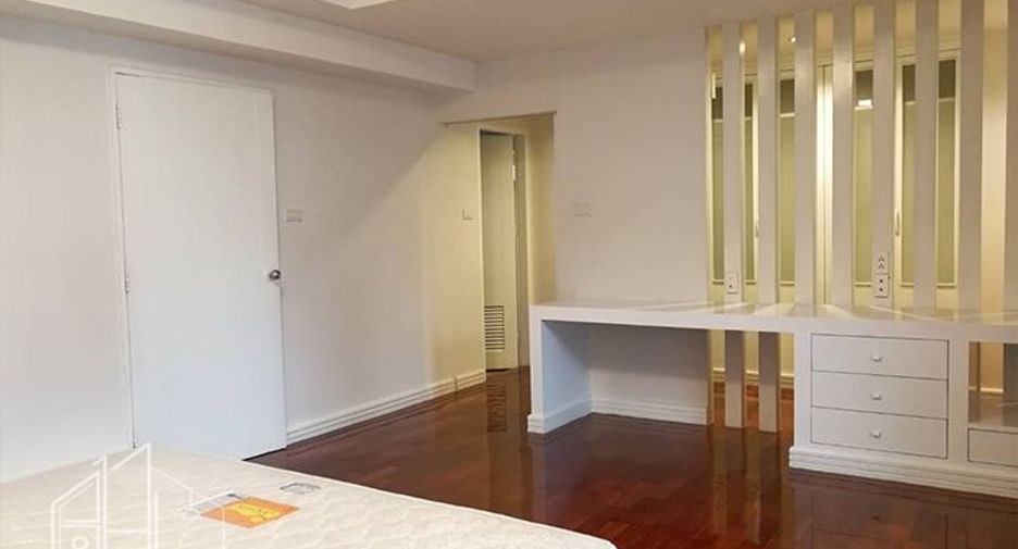For rent 3 ベッドルーム condo in Khlong Toei, Bangkok