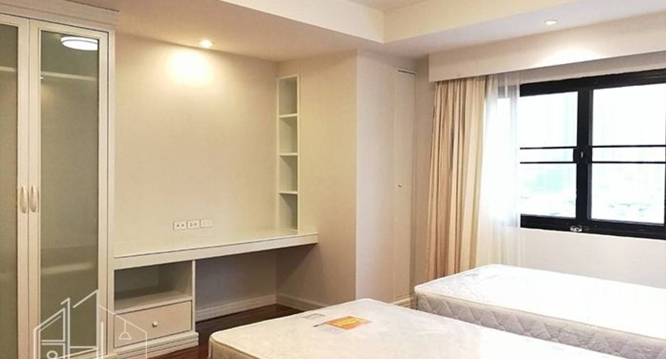 For rent 3 ベッドルーム condo in Khlong Toei, Bangkok