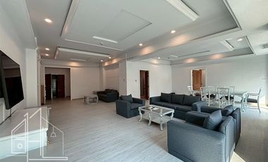 For rent 3 bedrooms condo in Watthana, Bangkok