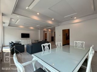 Wohnung zur Miete mit 3 Zimmer in Watthana, Bangkok