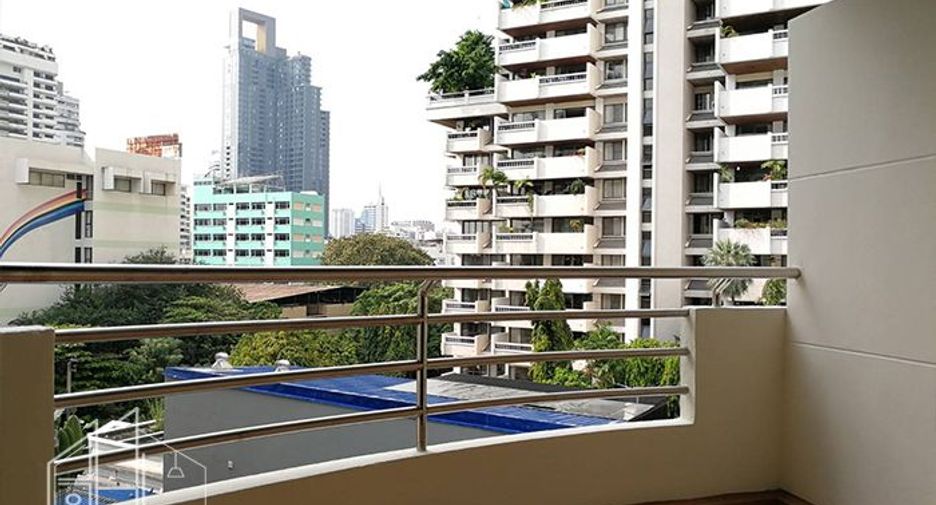 For rent 3 ベッドルーム condo in Khlong Toei, Bangkok